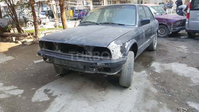 BMW 325 1988, 223,000 km - 2.5 l - Bakı