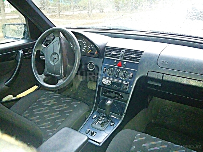 Mercedes C 180 1999, 300,000 km - 1.8 л - Bakı