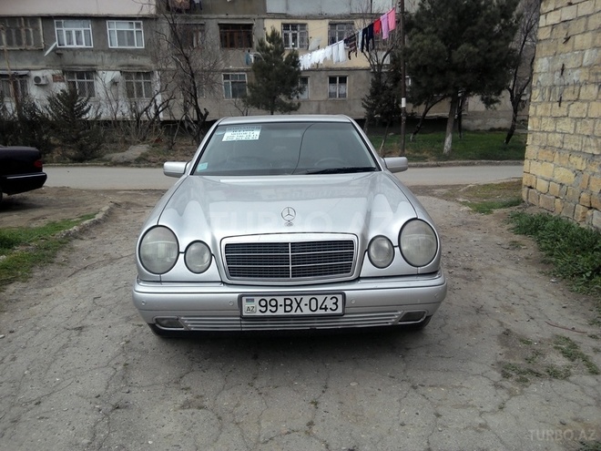 Mercedes E 240 1998, 332,000 km - 2.4 l - Sumqayıt