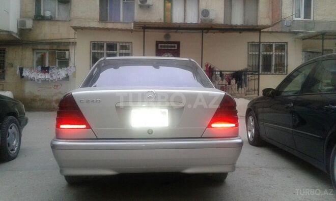 Mercedes C 200 1998, 137,225 km - 2.0 l - Bakı
