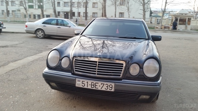 Mercedes E 240 1998, 220,000 km - 2.4 l - Gəncə