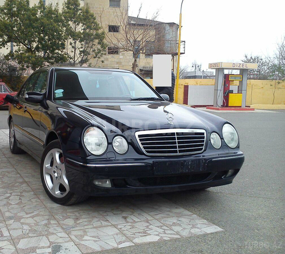 Mercedes E 280 2000, 195,000 km - 2.8 l - Bakı