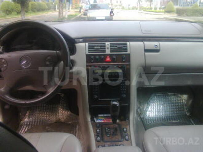 Mercedes E 280 2000, 195,000 km - 2.8 l - Bakı