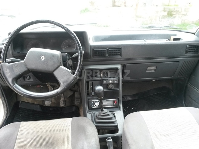 Renault  1997, 245,000 km - 1.3 л - Xırdalan