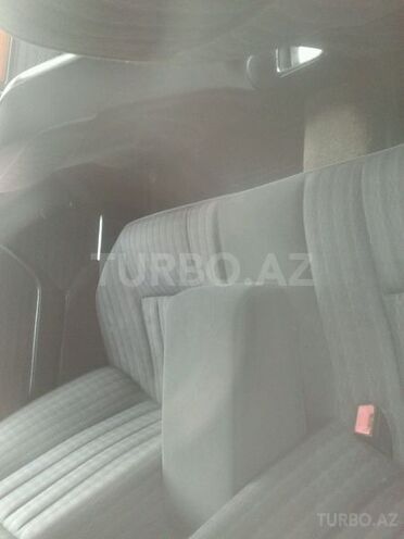 Mercedes E 220 1993, 382,320 km - 2.2 l - Bakı