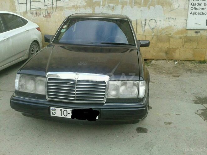 Mercedes E 220 1993, 382,320 km - 2.2 l - Bakı