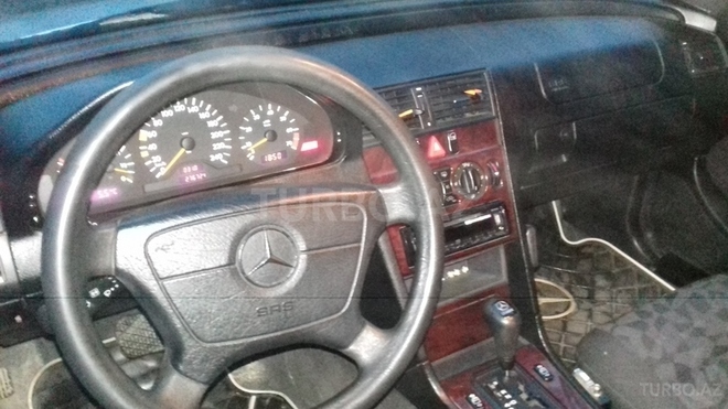 Mercedes C 180 1997, 276,500 km - 1.8 l - Bakı