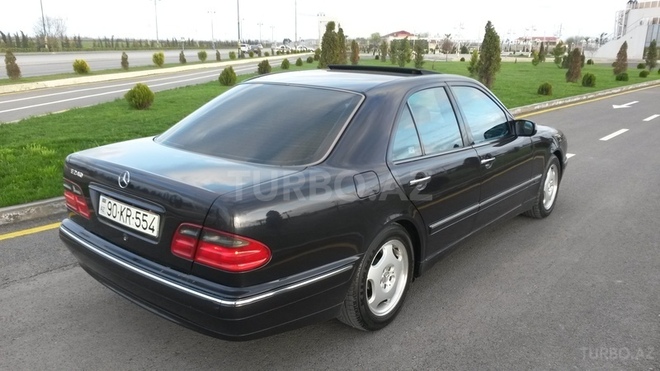 Mercedes E 240 2001, 221,000 km - 2.4 л - Kürdəmir