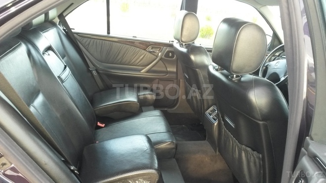 Mercedes E 240 2001, 221,000 km - 2.4 л - Kürdəmir