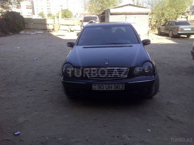 Mercedes C 320 2001, 190,000 km - 3.2 л - Bakı