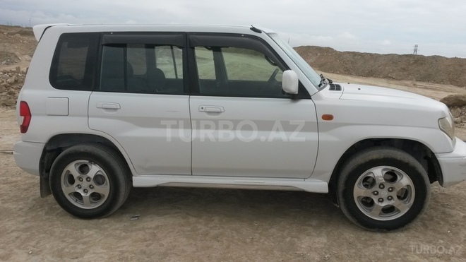 Mitsubishi Pajero io 1999, 183,000 km - 1.8 л - Bakı