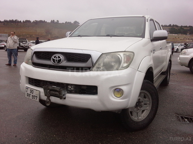 Toyota Hilux 2009, 150,000 km - 2.5 л - Bakı