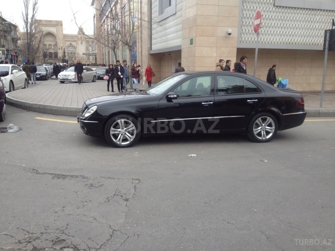 Mercedes E 270 2003, 224,560 km - 2.3 l - Bakı