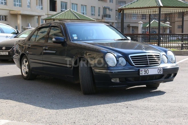 Mercedes E 240 2000, 113,000 km - 2.6 l - Bakı