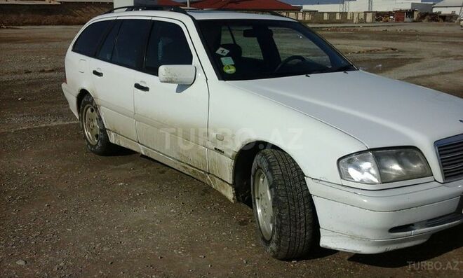 Mercedes C 220 1999, 20,000 km - 2.2 l - Sumqayıt