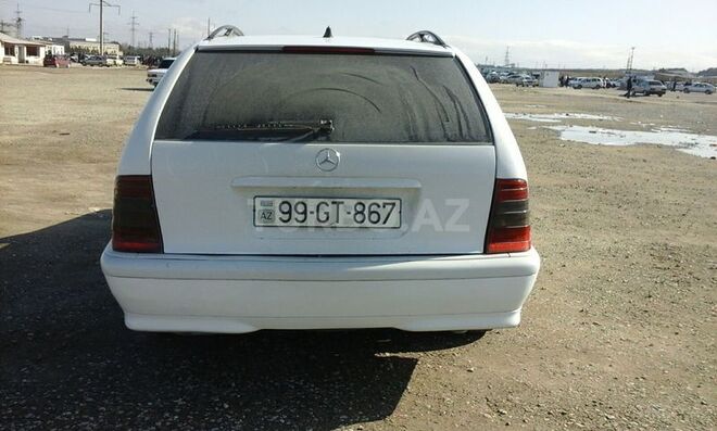 Mercedes C 220 1999, 20,000 km - 2.2 l - Sumqayıt