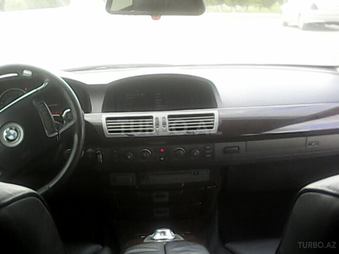 BMW 735 2003, 216,000 km - 3.5 l - Şirvan