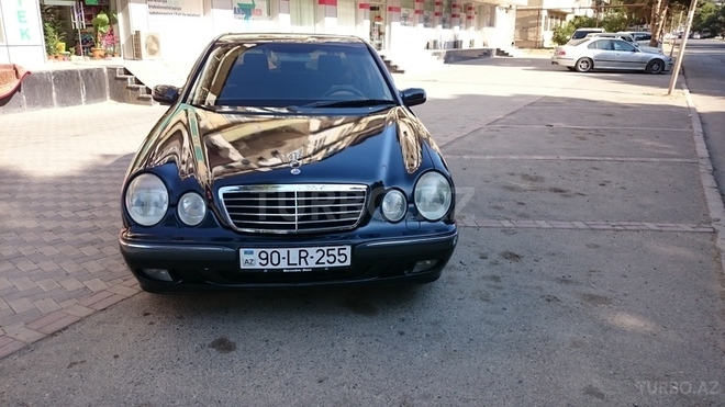 Mercedes E 240 2000, 207,000 km - 2.6 л - Bakı