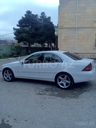 Mercedes C 240 2001, 178,000 km - 2.6 l - Bakı