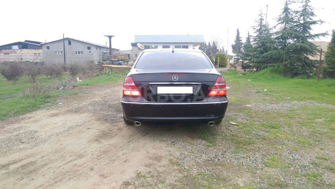 Mercedes E 240 2002, 250,000 km - 2.6 l - Masallı