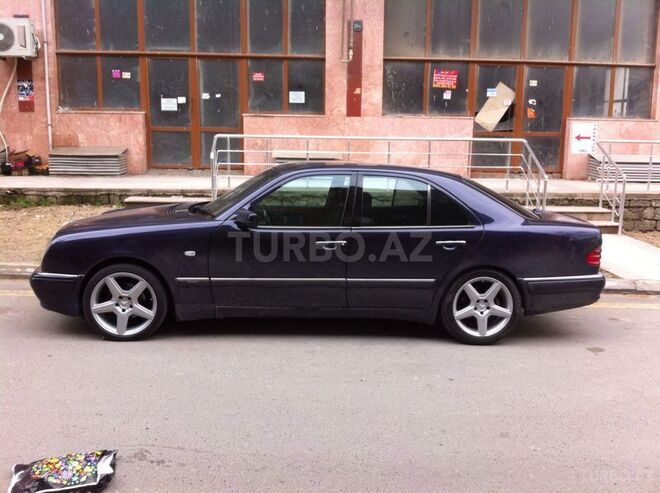 Mercedes E 230 1997, 285,000 km - 2.3 l - Bakı