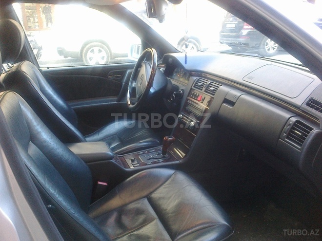 Mercedes E 280 1996, 325,000 km - 2.8 л - Bakı