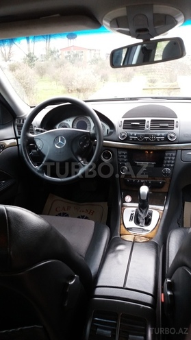 Mercedes E 260 2003, 270,000 km - 2.6 l - Masallı
