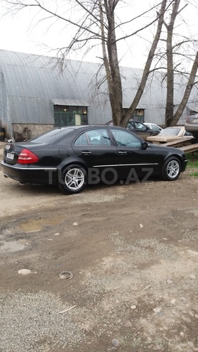 Mercedes E 260 2003, 270,000 km - 2.6 l - Masallı