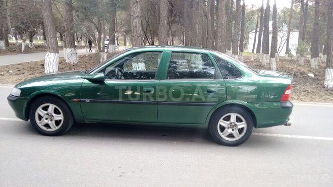 Opel Vectra 1997, 250,000 km - 1.8 l - Sumqayıt
