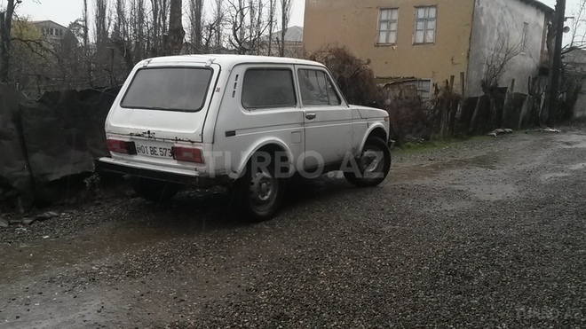 LADA (VAZ) Niva 1985, 148,000 km - 1.7 л - Quba