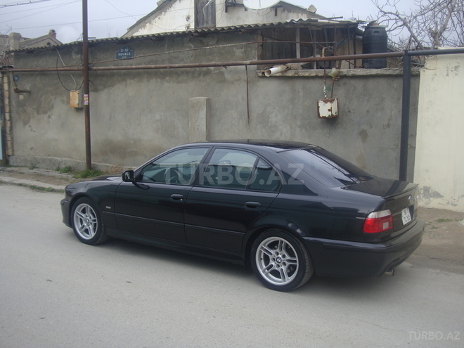 BMW 525 2001, 174,000 km - 2.5 l - Bakı
