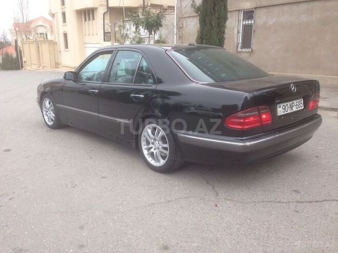 Mercedes E 270 2000, 230,000 km - 2.7 л - Bakı