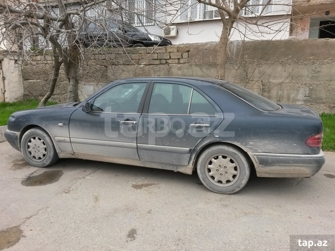 Mercedes E 200 1999, 365,428 km - 2.0 л - Bakı