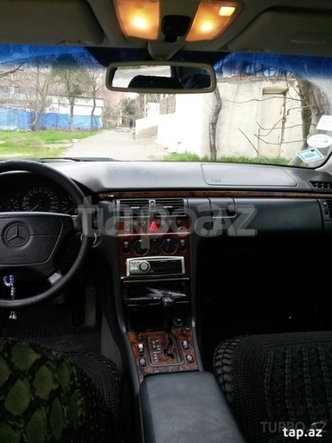 Mercedes E 200 1999, 365,428 km - 2.0 л - Bakı