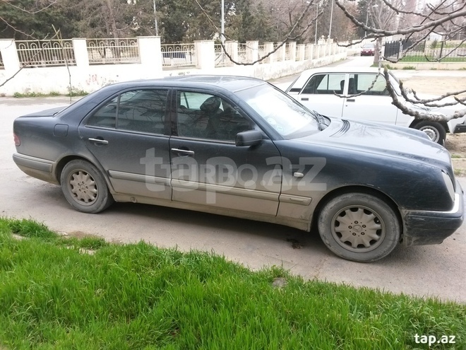 Mercedes E 200 1999, 365,428 km - 2.0 л - Bakı