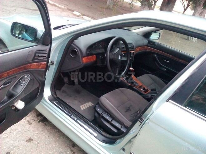BMW 525 1997, 250,000 km - 2.5 l - Sumqayıt