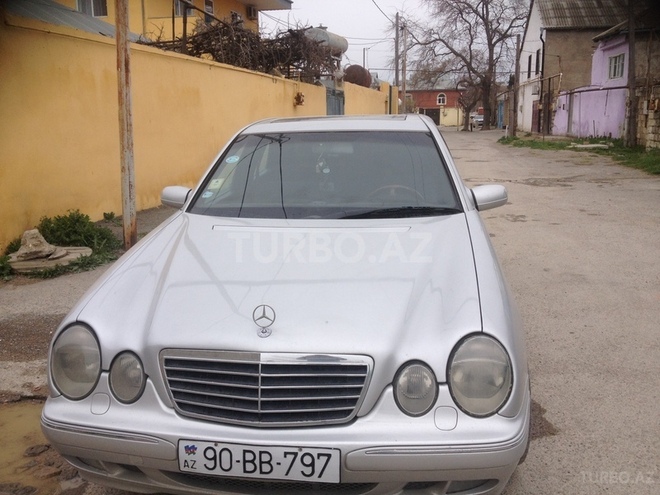 Mercedes E 240 1999, 264,000 km - 2.4 л - Bakı