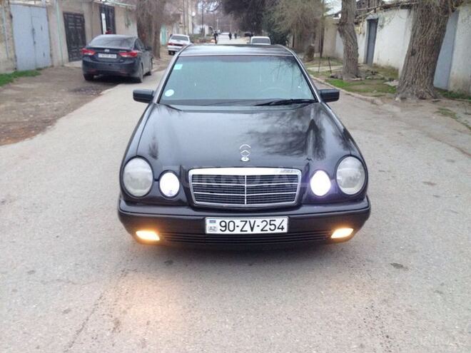 Mercedes E 220 1995, 550,000 km - 2.2 l - Sumqayıt