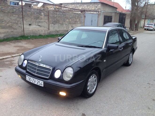 Mercedes E 220 1995, 550,000 km - 2.2 l - Sumqayıt
