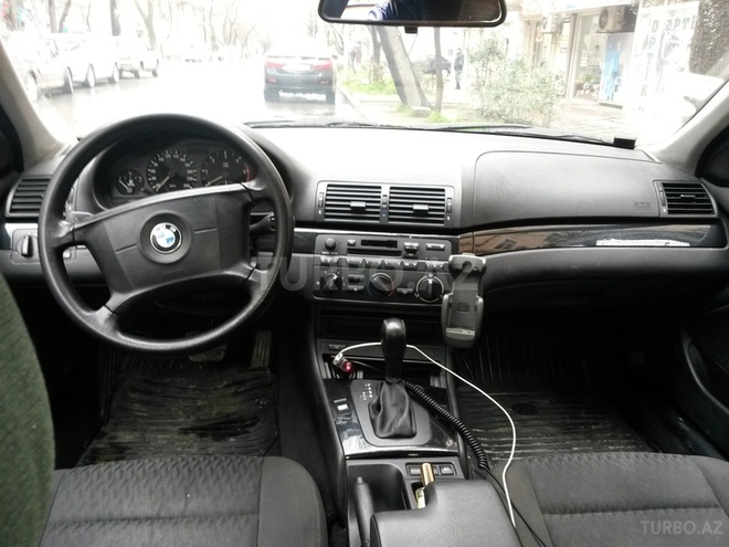 BMW 320 2000, 148,000 km - 2.0 л - Bakı
