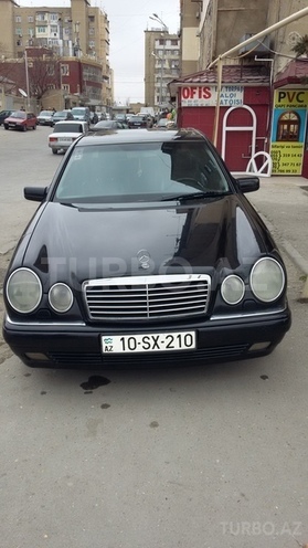 Mercedes E 320 1999, 208,000 km - 3.5 l - Bakı