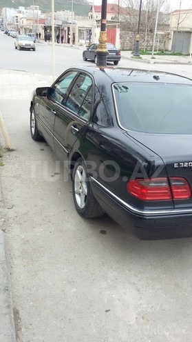 Mercedes E 320 1999, 208,000 km - 3.5 l - Bakı