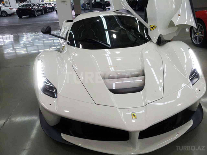 Ferrari  2015, 0 km - 0.6 l - Bakı