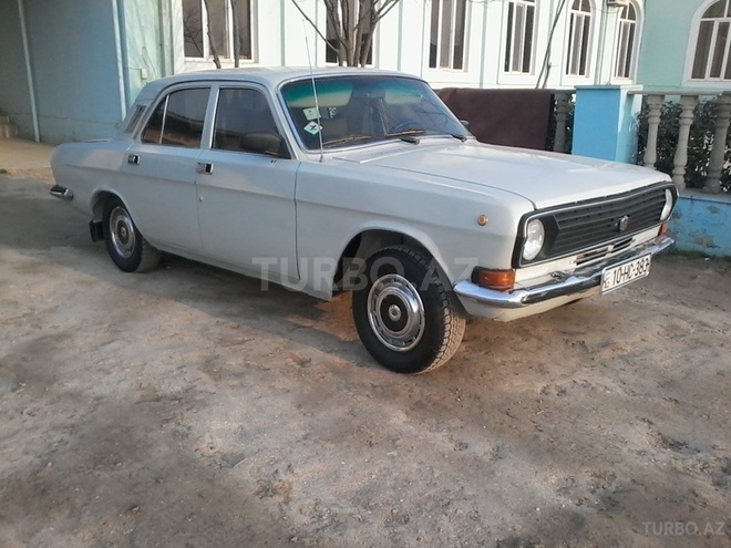 GAZ 24-10 1991, 200,000 km - 0.1 l - Salyan