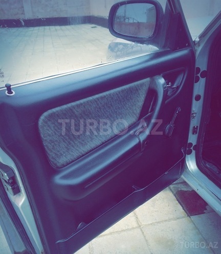 GAZ 31105 2004, 256,500 km - 2.5 л - Bakı