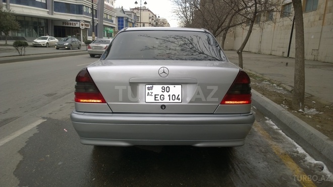 Mercedes C 200 1999, 168,000 km - 2.0 l - Bakı