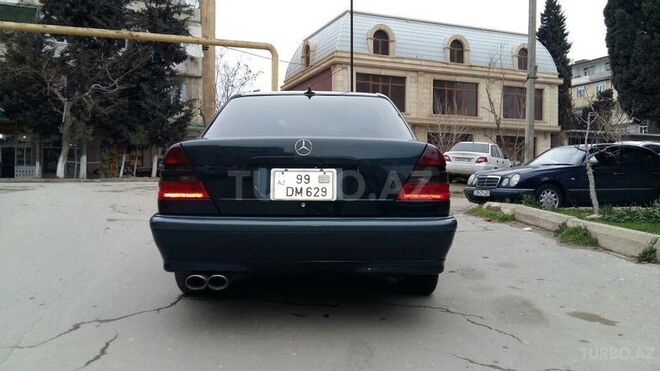 Mercedes C 200 1999, 195,000 km - 1.3 л - Bakı