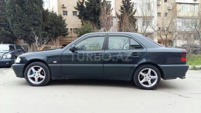 Mercedes C 200 1999, 195,000 km - 1.3 л - Bakı