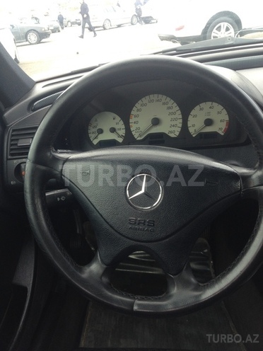 Mercedes C 240 2000, 268,000 km - 2.4 л - Bakı