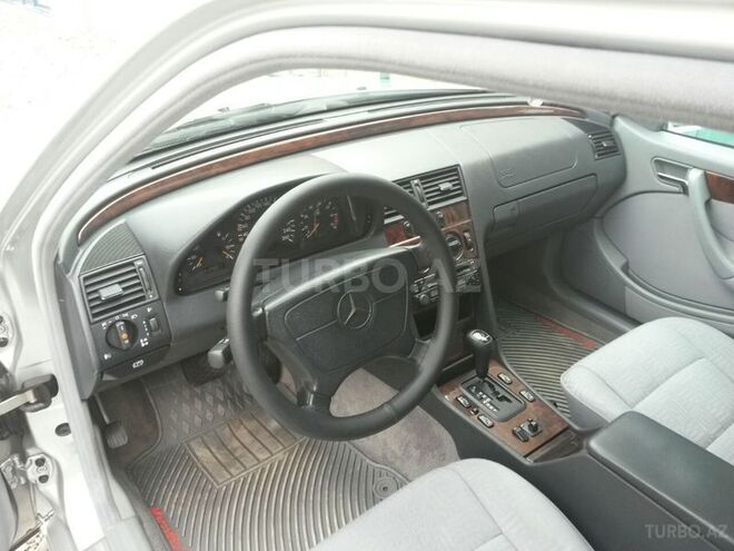 Mercedes C 240 1997, 231,000 km - 2.4 l - Ağcabədi